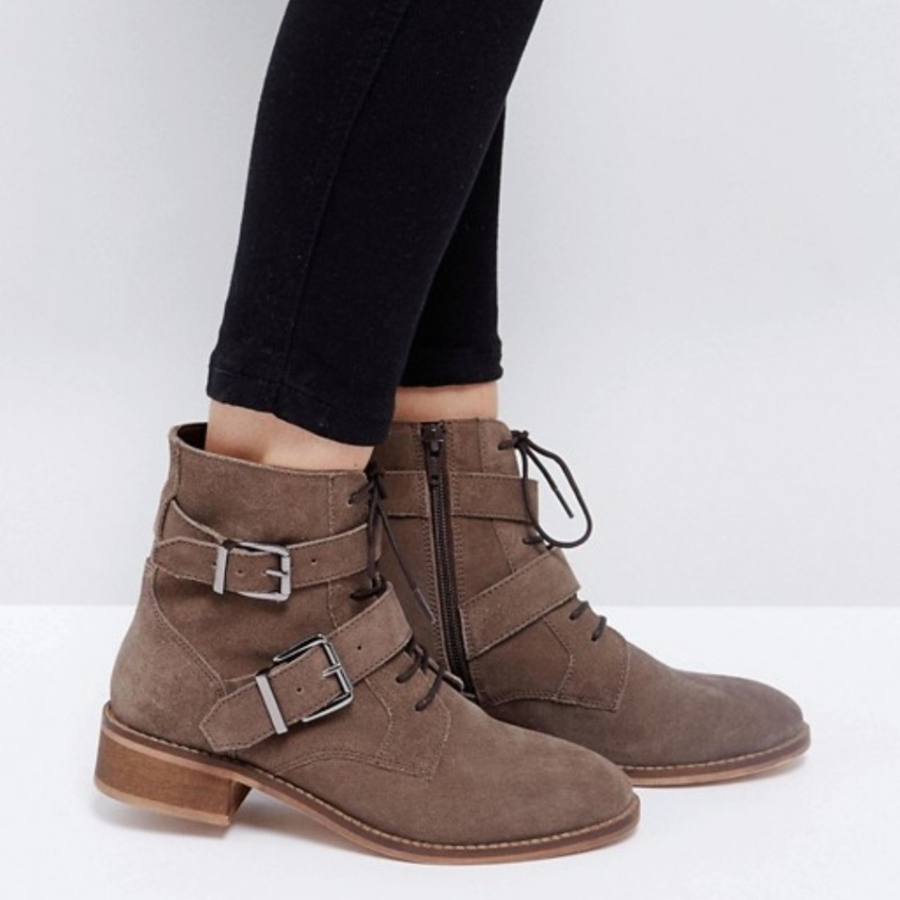 ASOS ACTION Suede Ankle Boots

Sz 10